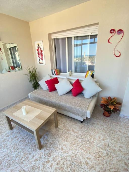 Lovely 1 Bedroom Apartment With Sea Views And Pool Estepona Buitenkant foto